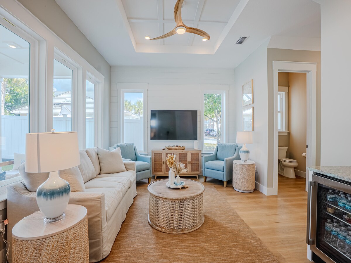 Coastal Breeze | Private Pool + One Block to Beach — photo 5