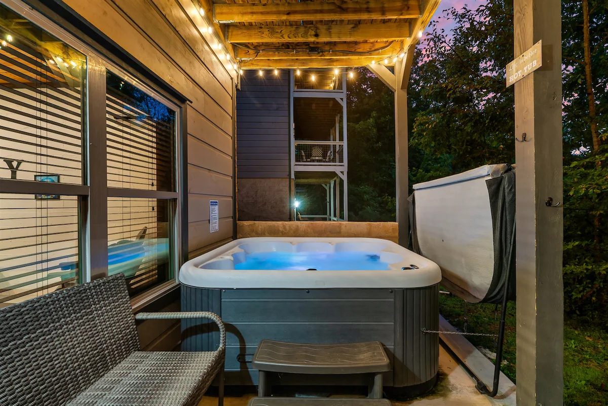 Indoor Pool Cabin | Hot Tub | 1.5mi to Parkway — photo 3