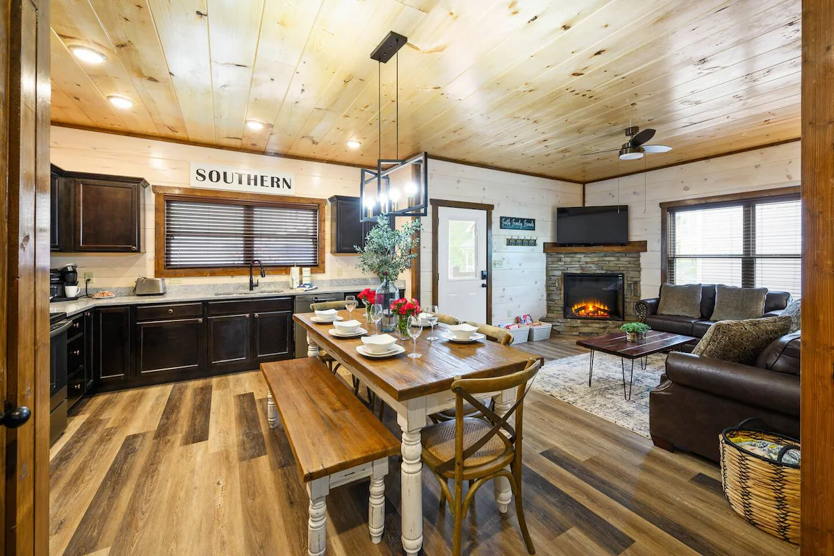 Indoor Pool Cabin | Hot Tub | 1.5mi to Parkway — photo 4
