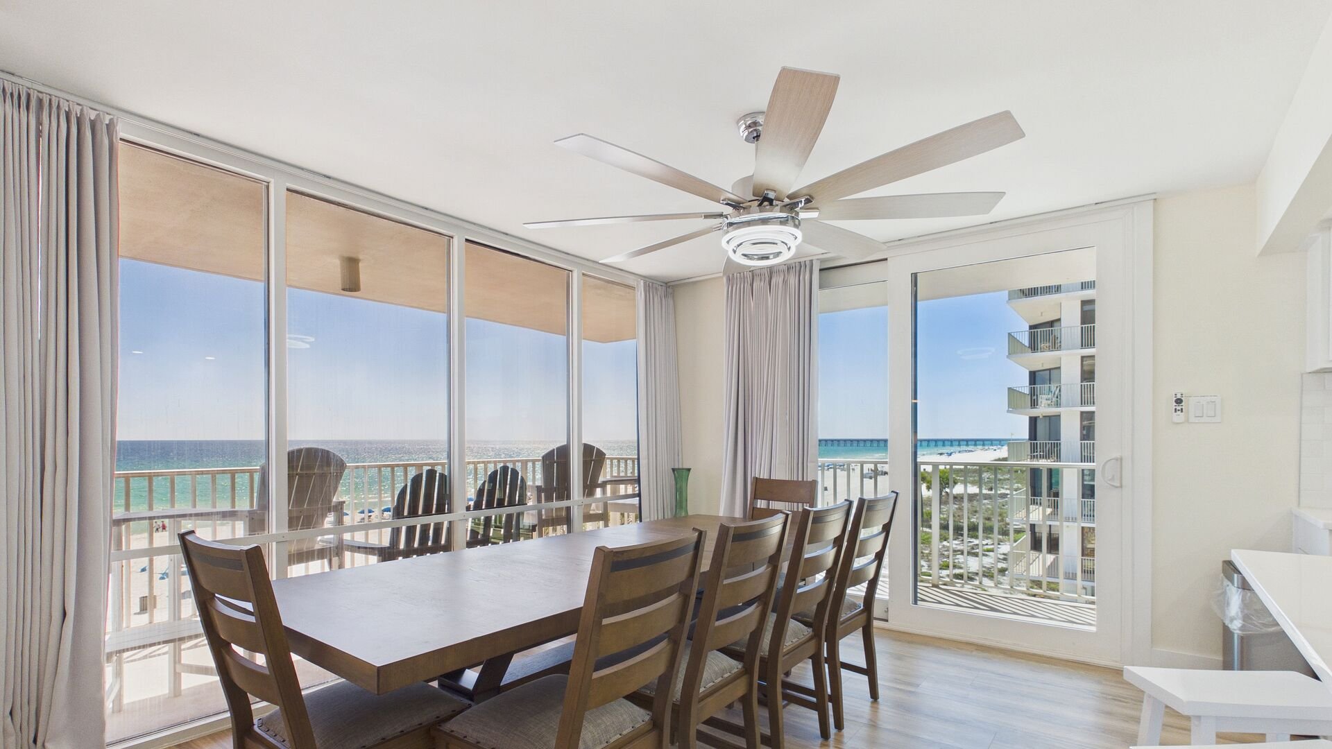 Ocean's Edge L308-Luxe Corner Condo-Sleeps 10 — photo 2