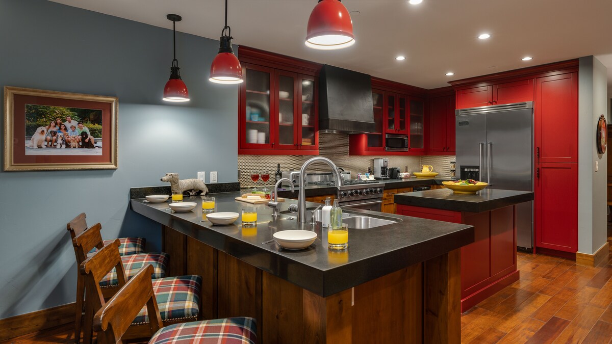 Newly Renovated | One Steamboat Place 507 Maroon — photo 4