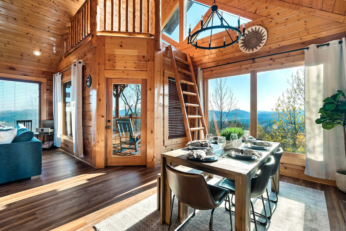 Spectacular Mountain VIEWS! Hot Tub King Pool Gym — photo 2