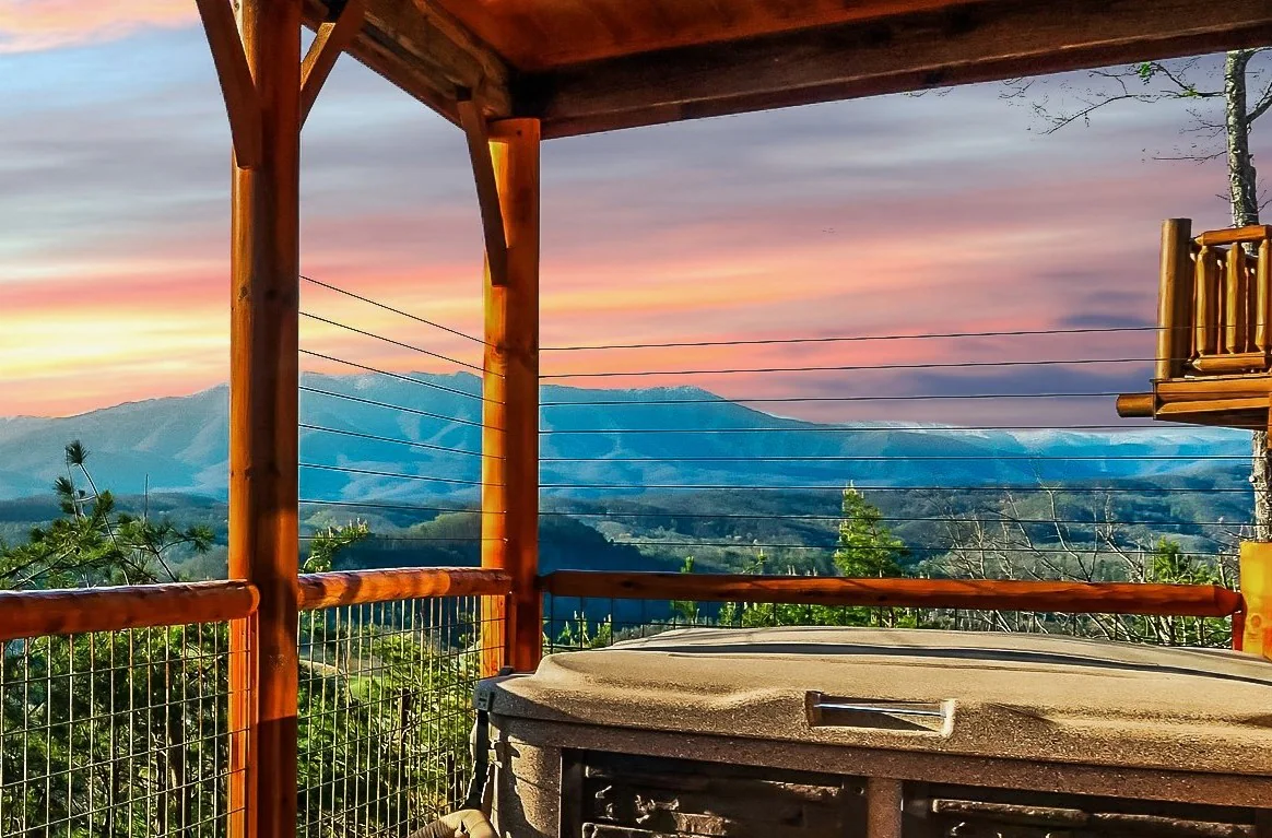 Spectacular Mountain VIEWS! Hot Tub King Pool Gym — photo 3