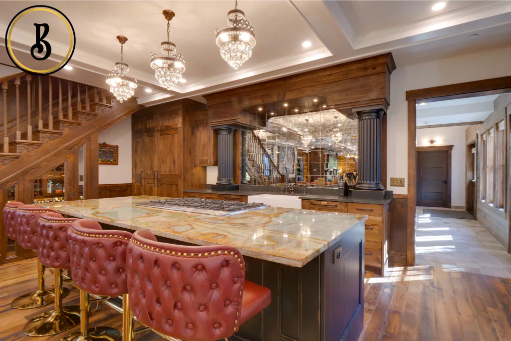 The Historic Brown -  Downtown Gem! — photo 3
