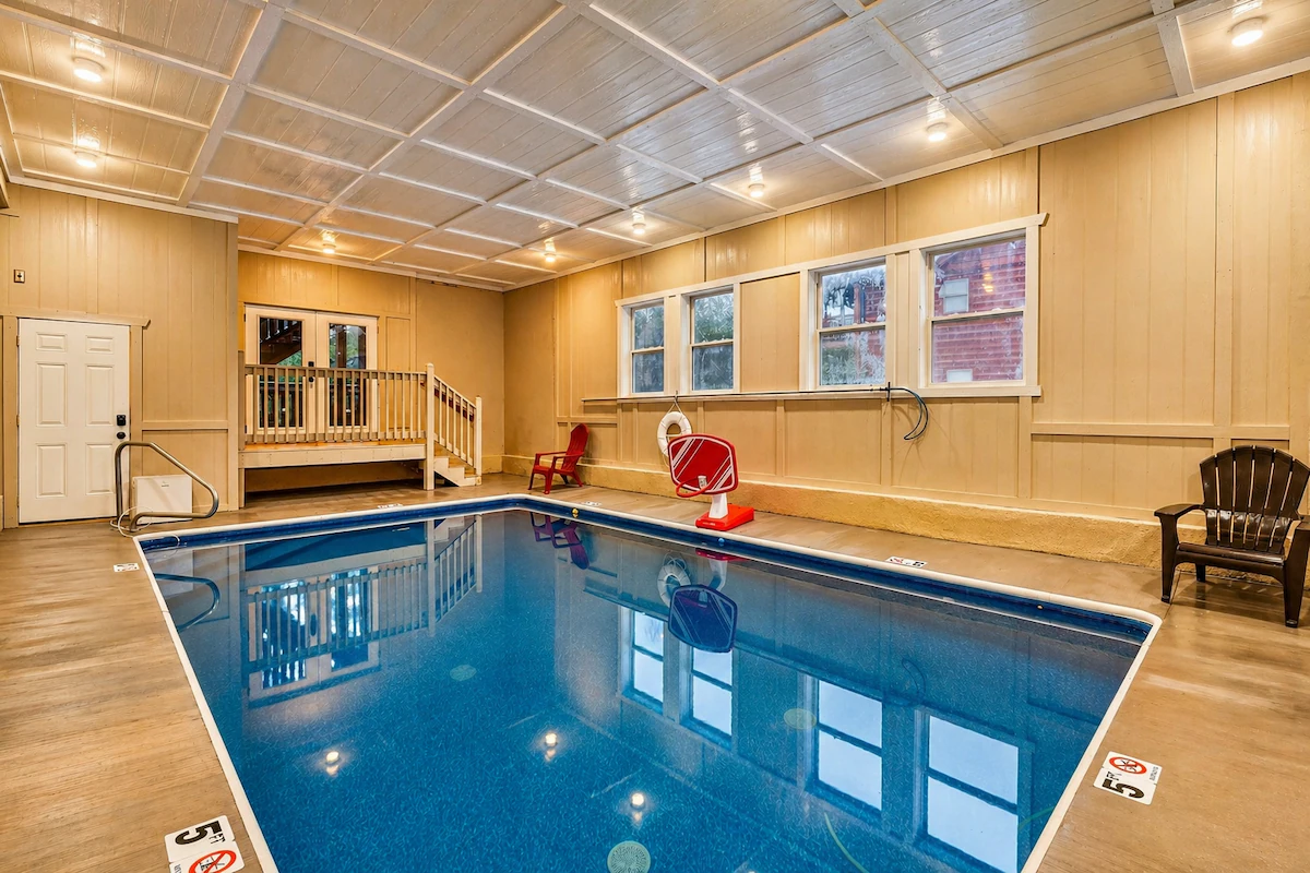 Sleeps 28 | Indoor Pool • Spa • Game Room • Views — photo 3