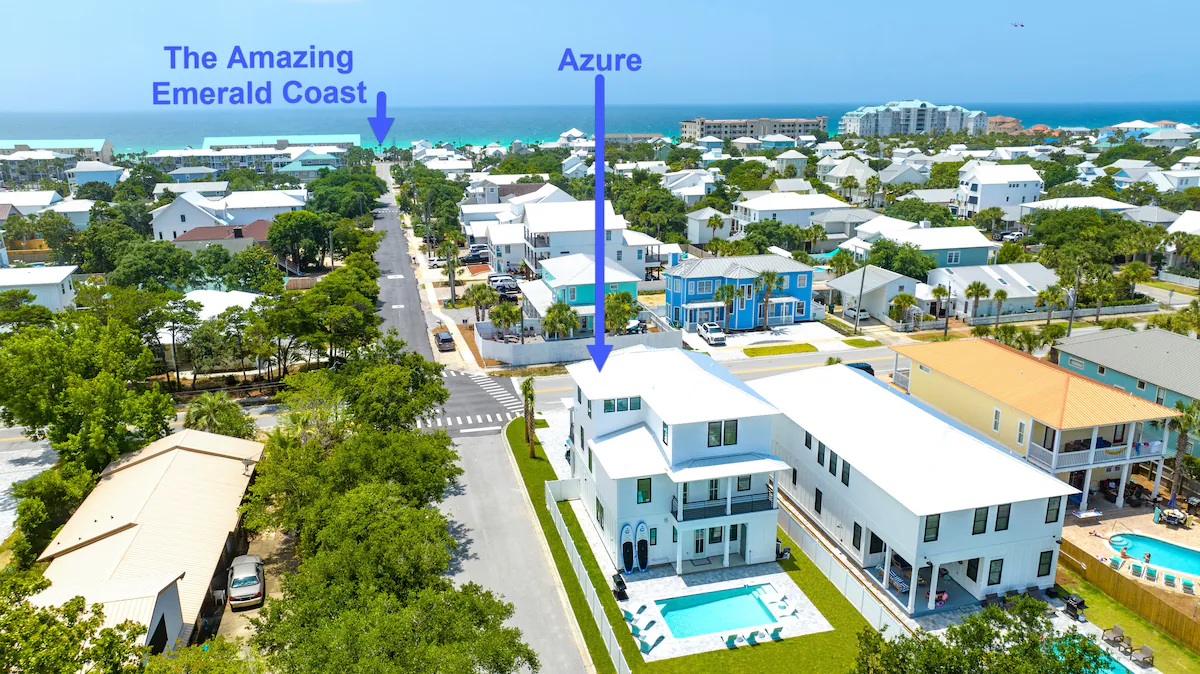 Azure! Sleeps 22! Golf Cart, Beach Access, Pool! — photo 2