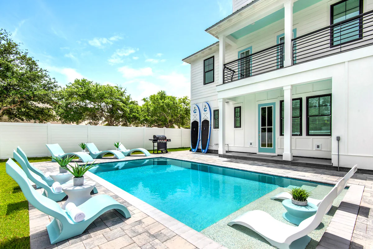 Azure! Sleeps 22! Golf Cart, Beach Access, Pool! — photo 3
