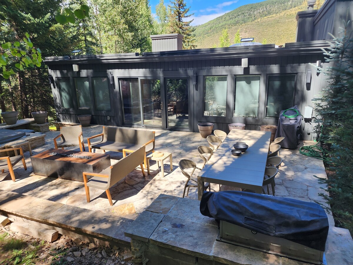 970-B Fairway Ct., Vail Golf Course Home - Hot Tub — photo 4