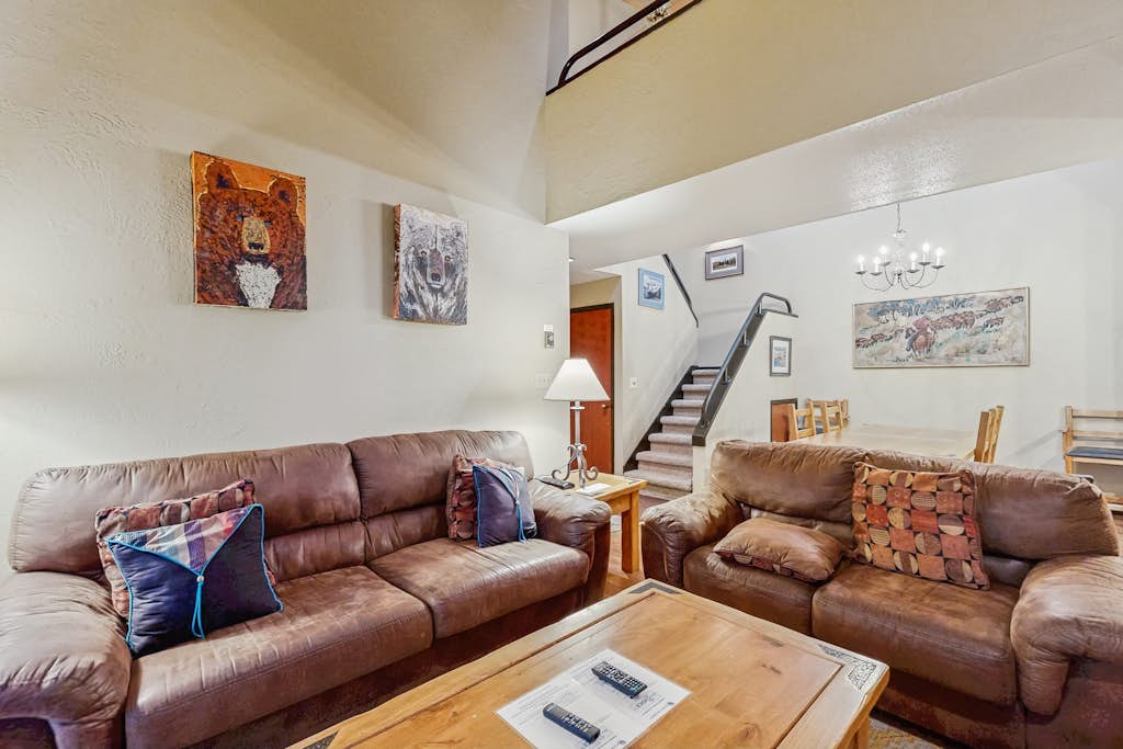 Timber Run 217 - Large 3BR Condo | Balcony | Pool — photo 4