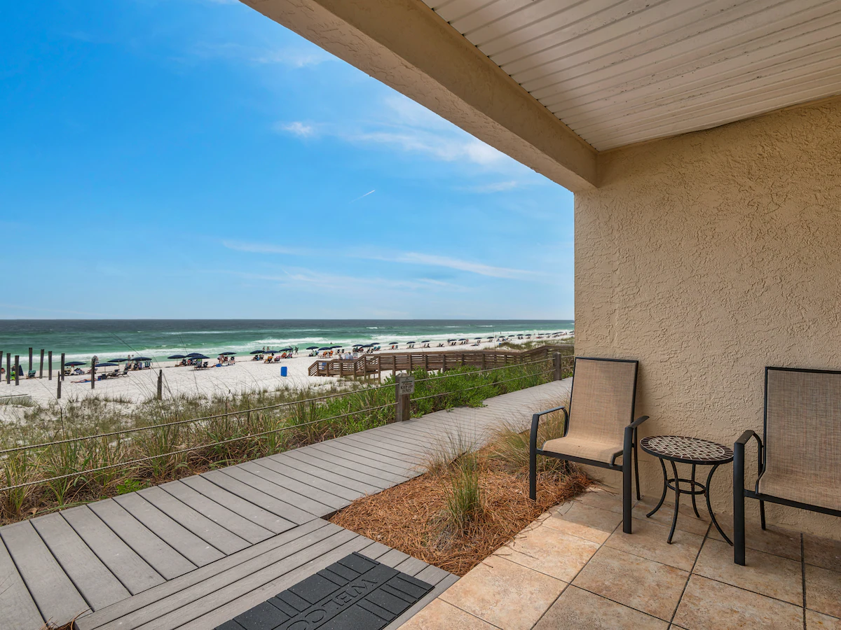Ground Floor Beach Front Condo — photo 2