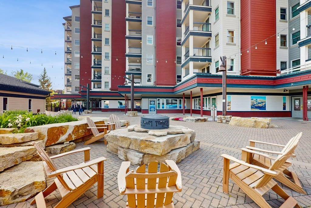Torian Plum Plaza 304 — photo 4
