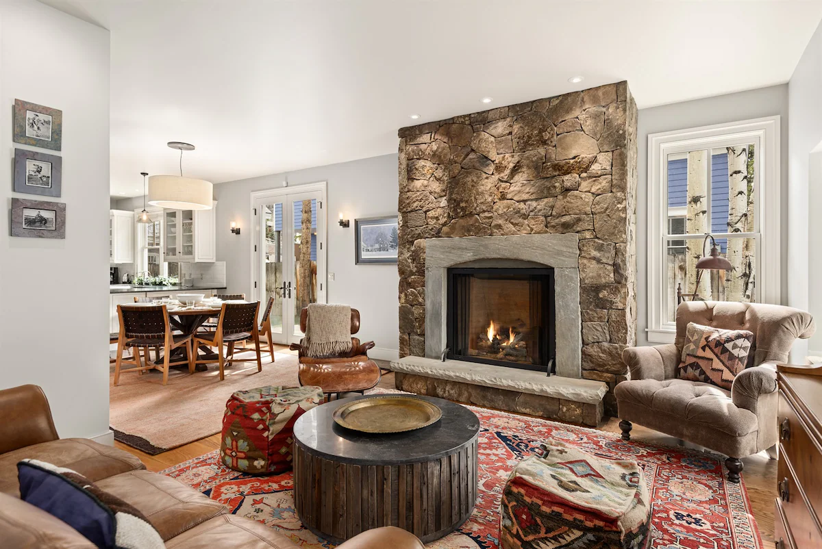 East Aspen Hillside Retreat w/ Hot Tub | Matchless — photo 2