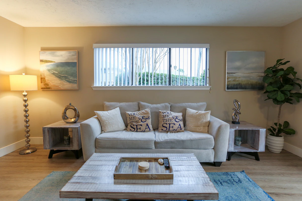 Family friendly condo short walk to the beach! — photo 2