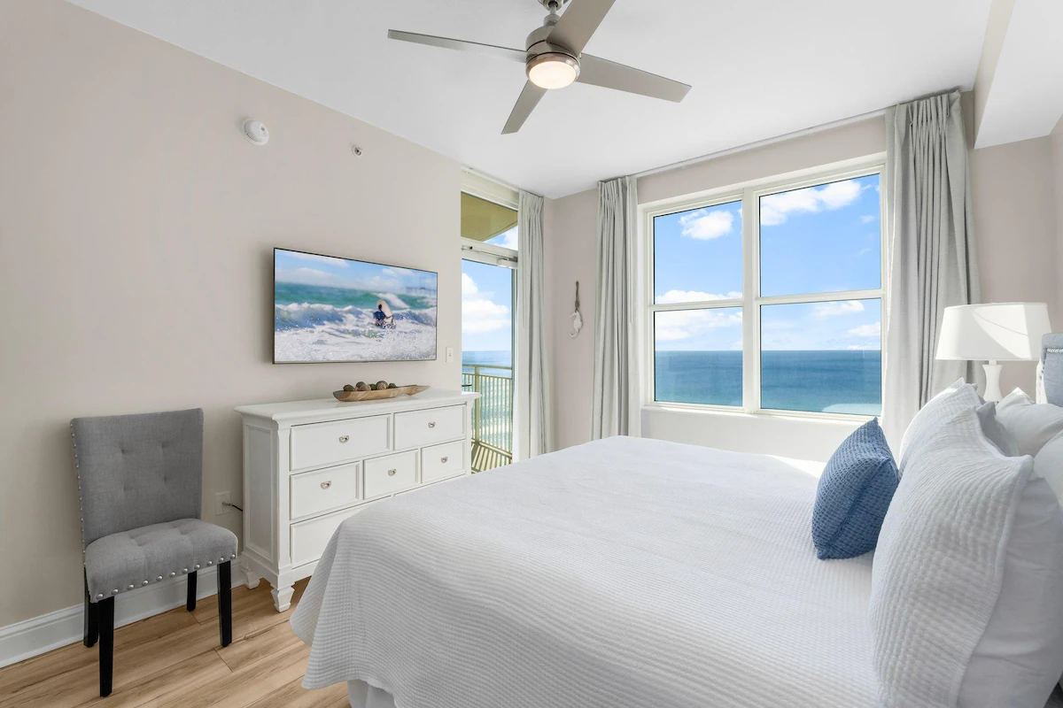 Aqua 1203 - 4 BR w/ 2 Oceanfront King Suites/Clean — photo 2