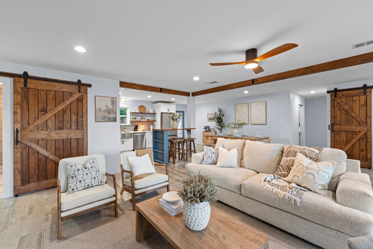 Backyard Paradise DFW | Pool + Pickleball Court — photo 5