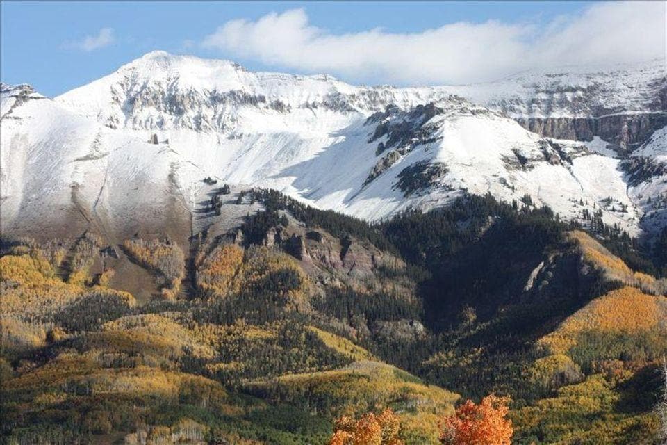 Amazing Days Lodge - 6 Bdrms, Ski-In-Ski-Out, Epic — photo 3