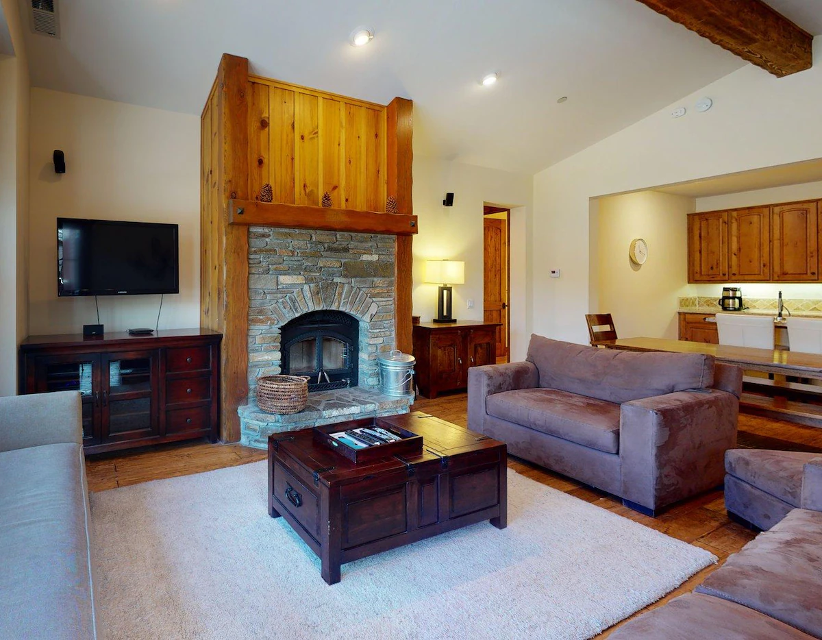 Snowcreek Resort Vacation Rental 1302 — photo 2