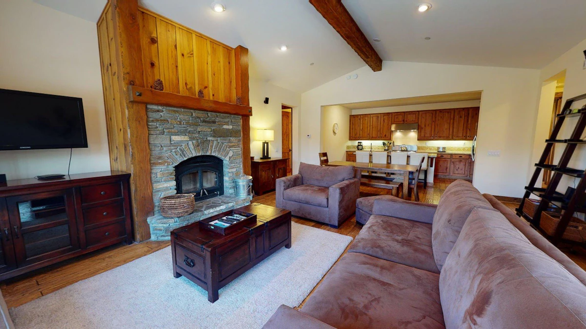 Snowcreek Resort Vacation Rental 1302 — photo 3