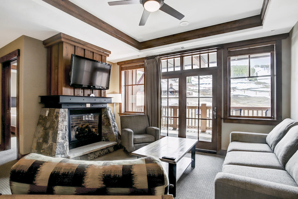 Fantastic Summer Location A/C 2-Bedroom Condo — photo 3