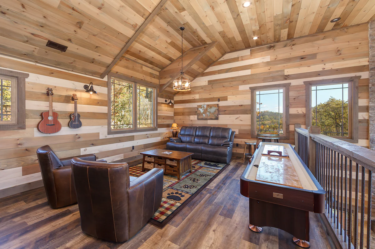 Tuckaway Mtn Lodge: Salt Pool ~ Fire Pit ~ Hot Tub — photo 5