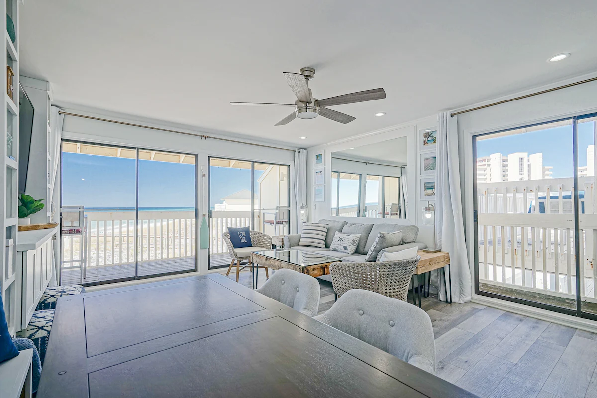 Beachfront! Newly remodeled! Right on the beach! — photo 2