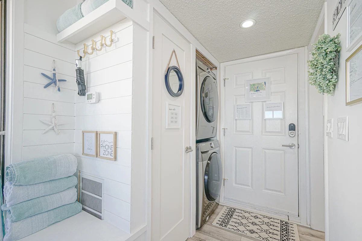 Beachfront! Newly remodeled! Right on the beach! — photo 5