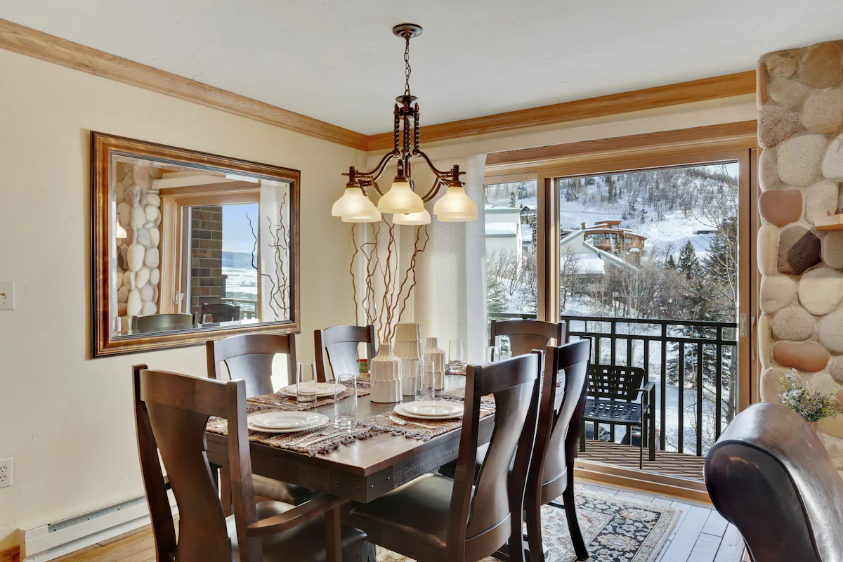Bear Claw 411 Ski-In/Out Condo + Ski Shuttle! — photo 2