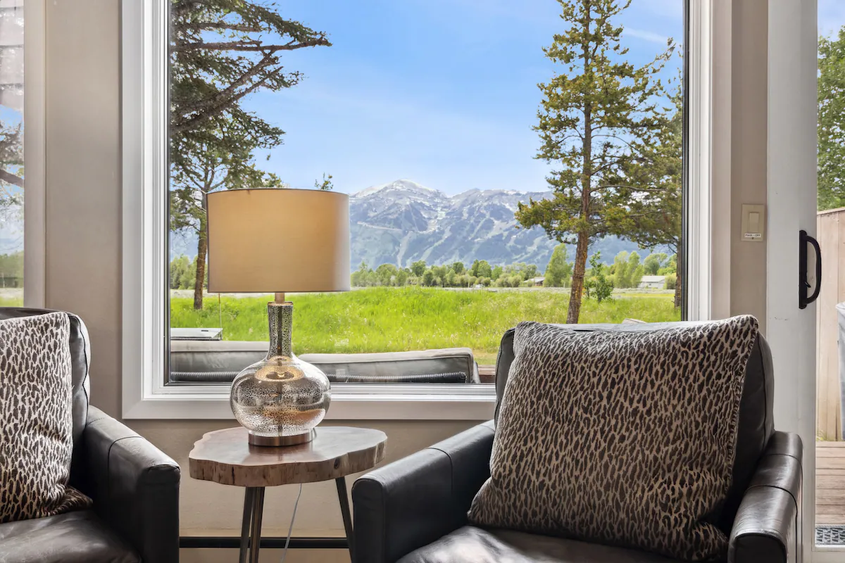 Outpost: Teton Shadows Granite E - Private Sauna! — photo 4