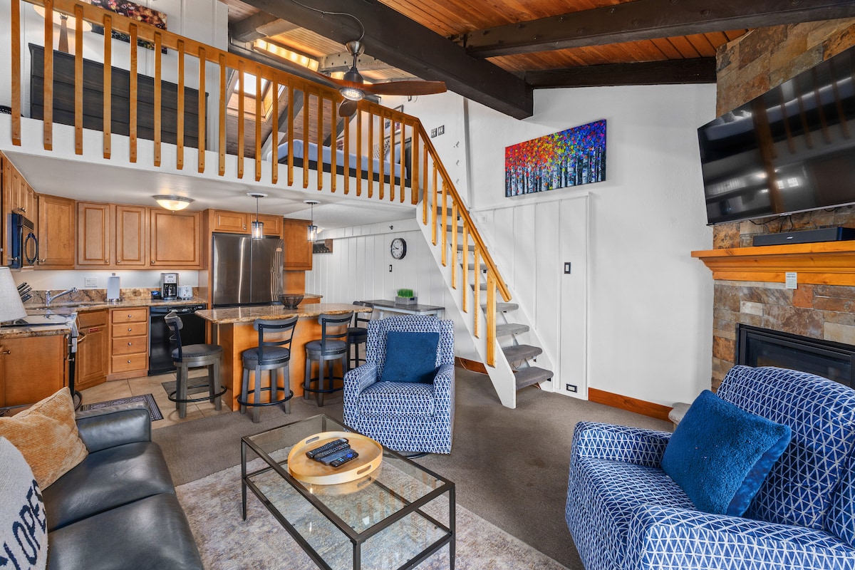 Crestwood 3305 Deluxe 1 Bedroom Plus Loft — photo 3