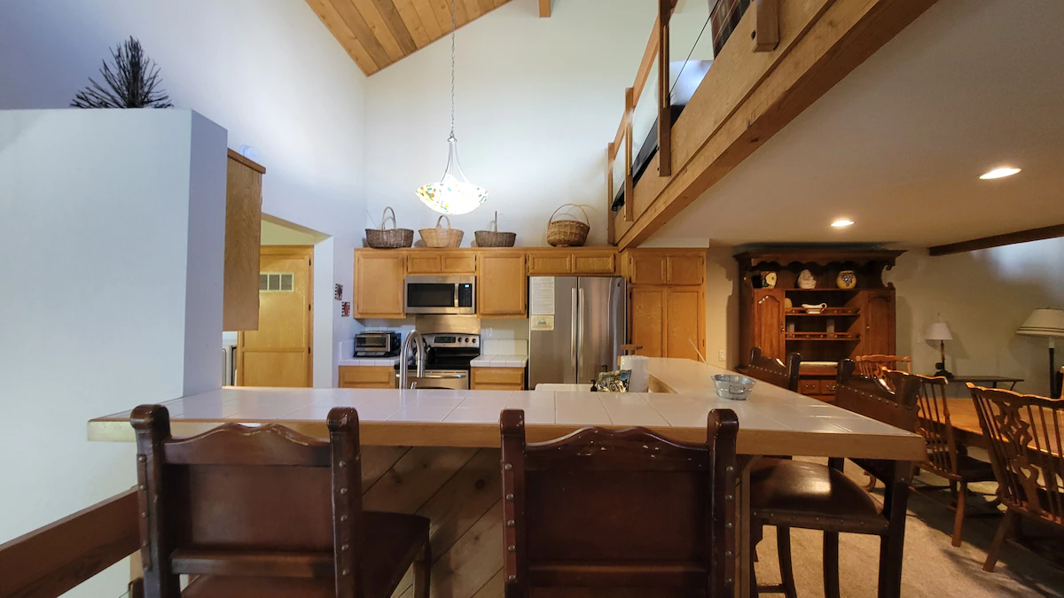 Snowcreek Resort Vacation Rental 644 — photo 4
