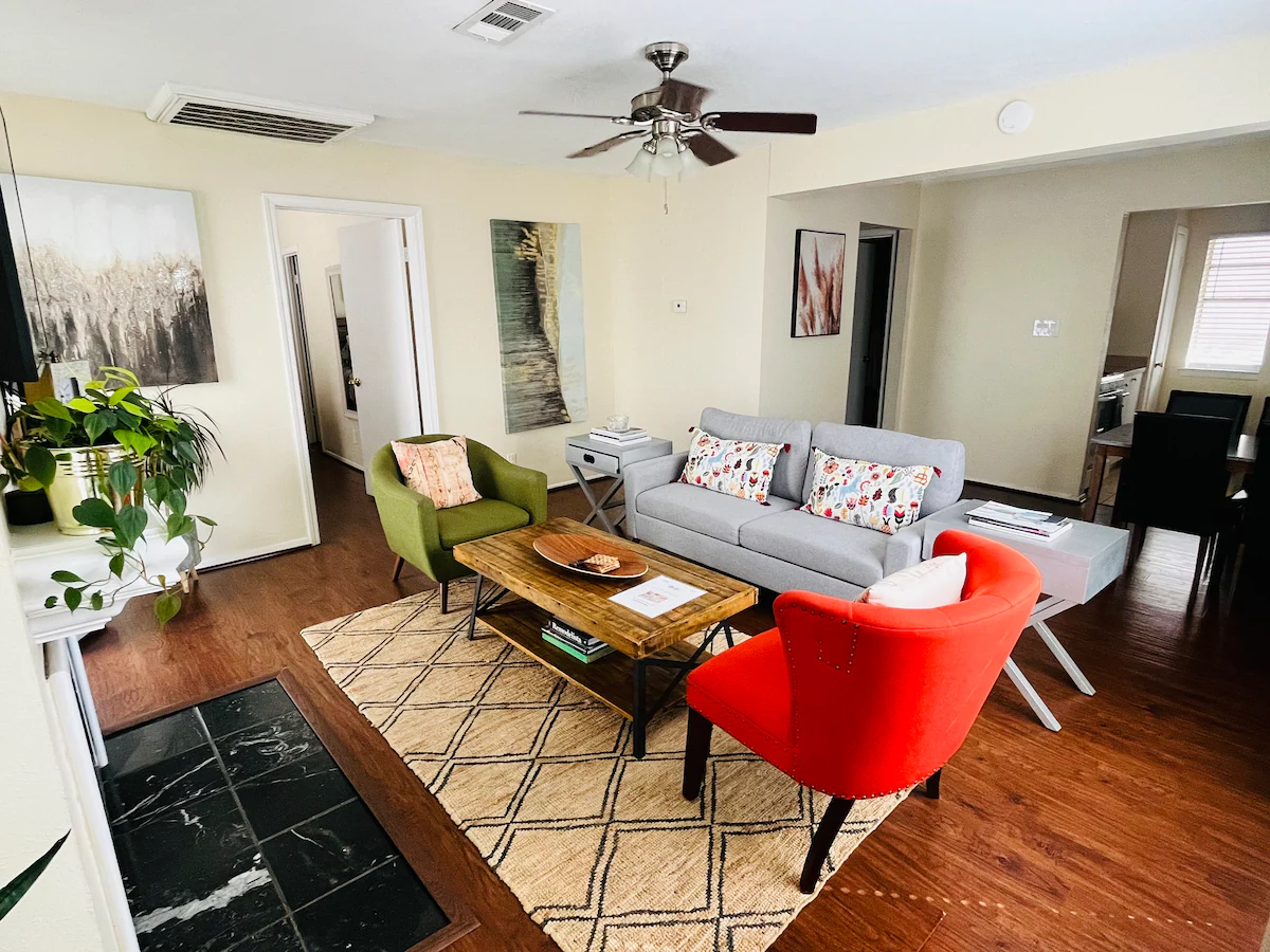 Katy Trail Connected Cosy, Private and Elegant — photo 3