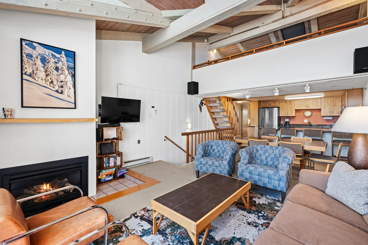 Crestwood 3211 Standard 3 Bedroom Plus Loft — photo 2