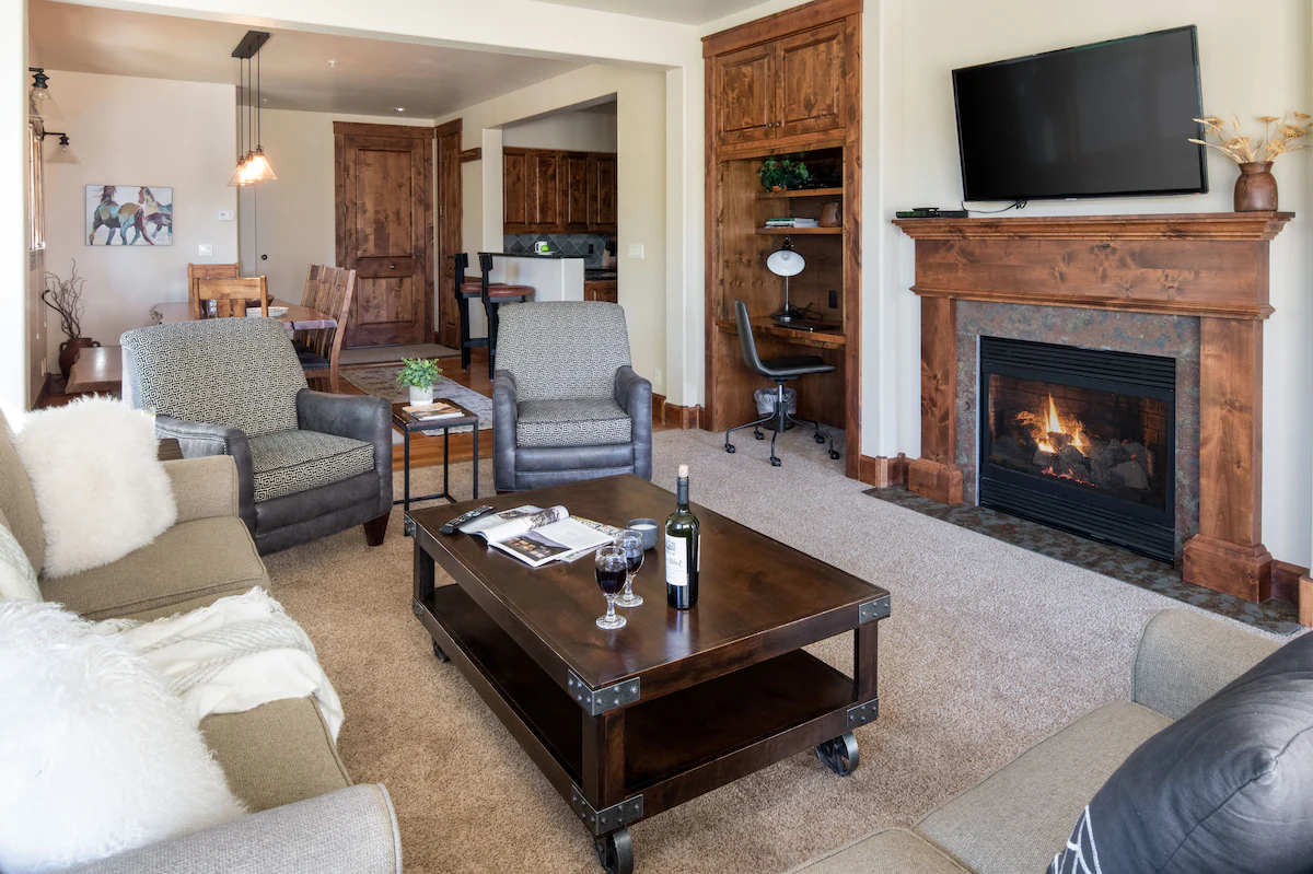 Outpost: Grand View 2740 - AC and Private Patio! — photo 3