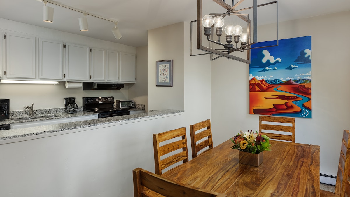 Vantage Point 206 - 2 Bedroom Gold — photo 2