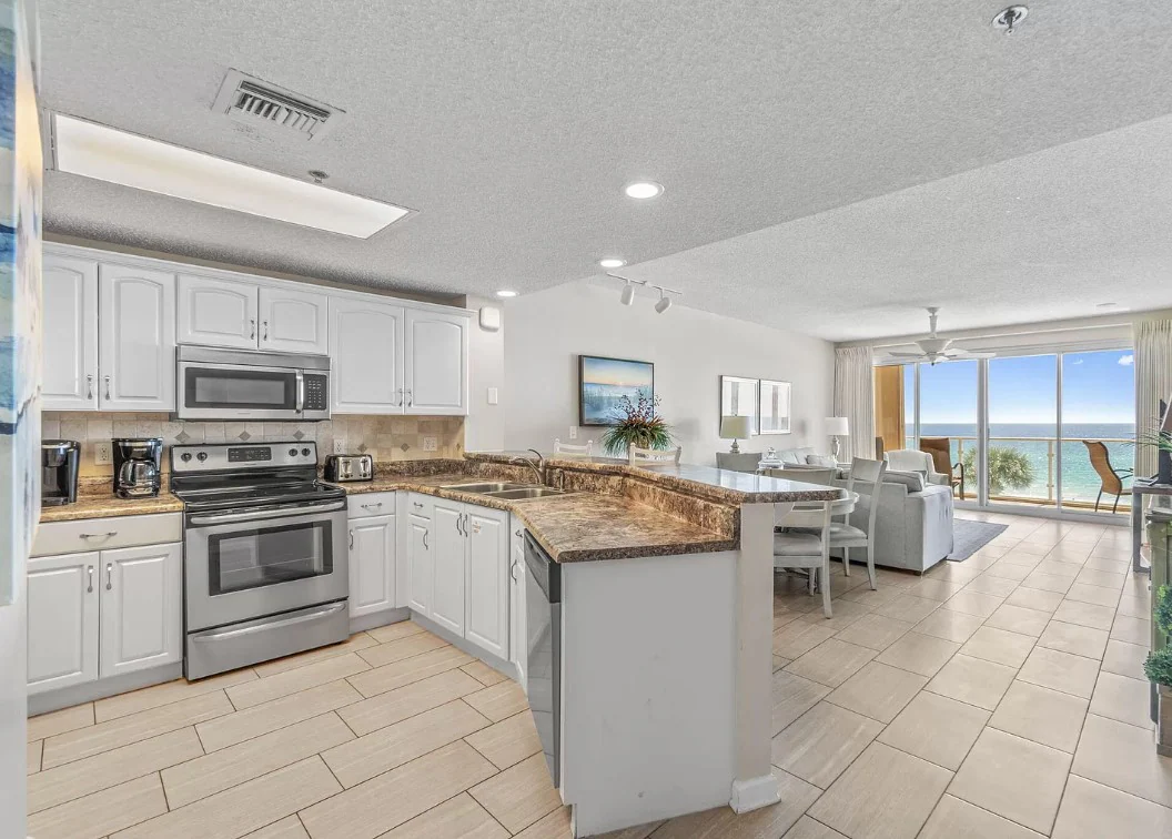 2BR Beachfront Condo in Destin — photo 4