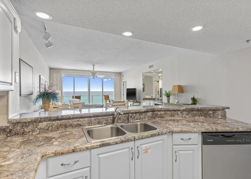 2BR Beachfront Condo in Destin — photo 5