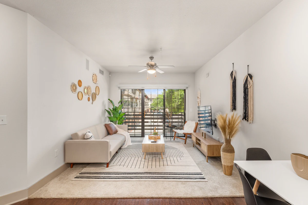 Elegant 1BR | Bishop Arts | No Cleaning Fee - E — photo 3
