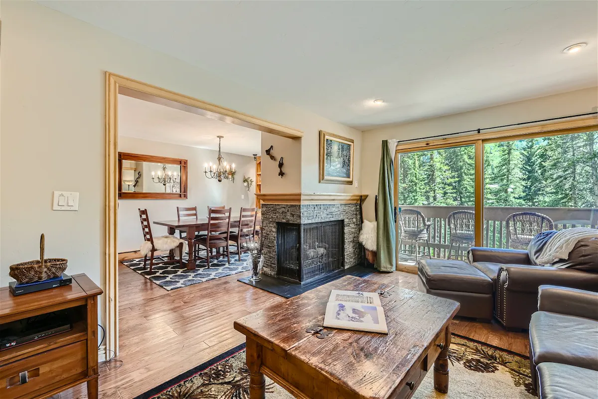Vail Village 2BD condo sleeps 6 — photo 2