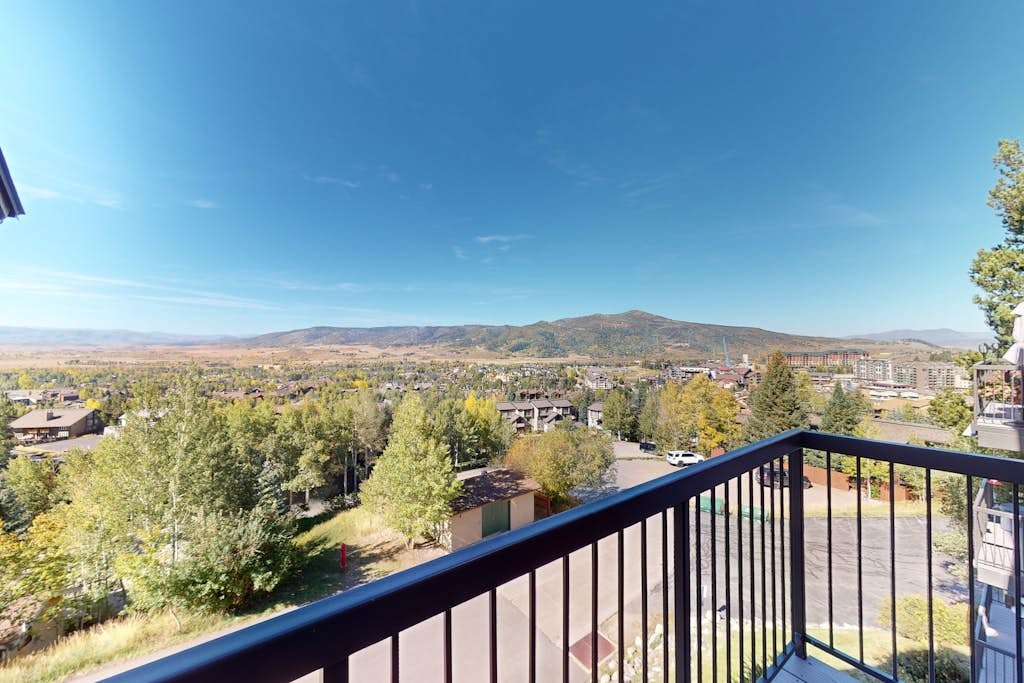 Yampa View 307 — photo 2
