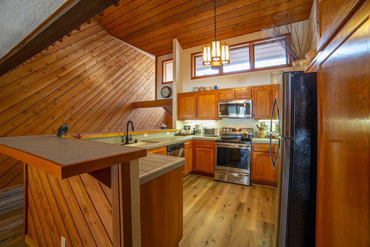 Pet Friendly Mountain View Townhome w/ Spa 283 — photo 5