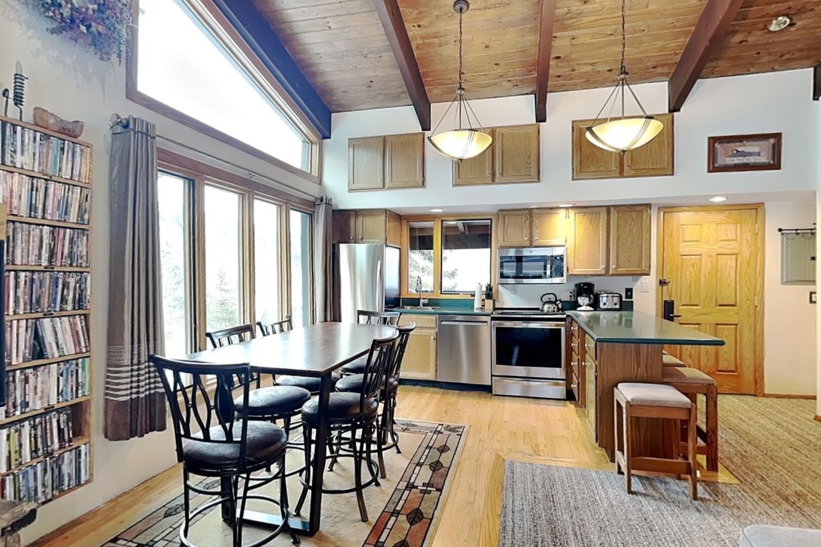 Timberline B3E Standard 2 Bedroom w/ Loft 2/bath — photo 2