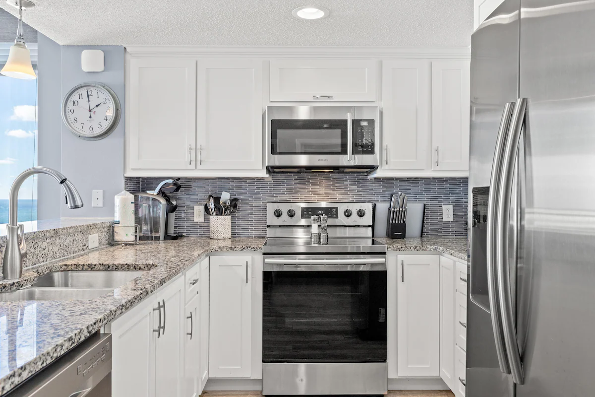 T1 Unit 2001 - Majestic Beach Resort - 4BR 3BA - S — photo 2