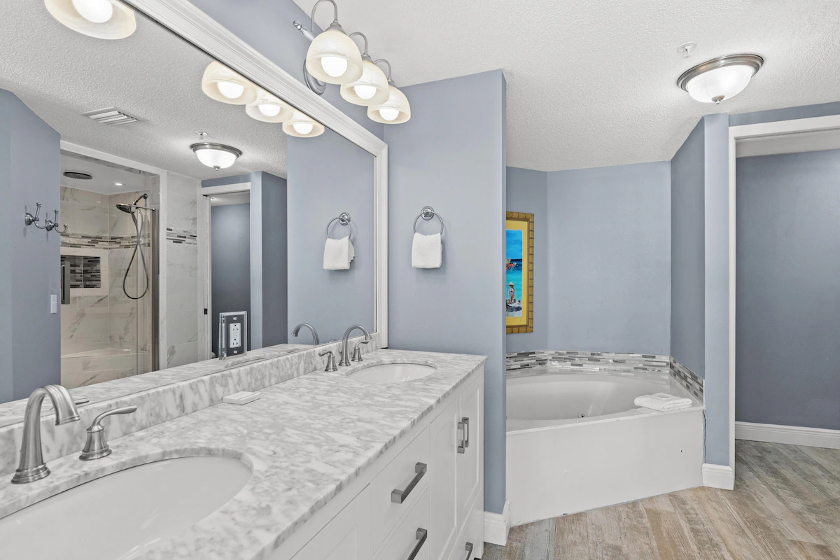 T1 Unit 2001 - Majestic Beach Resort - 4BR 3BA - S — photo 4
