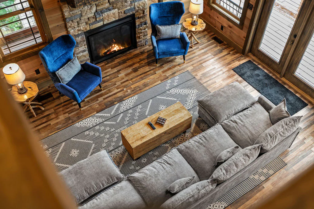 Epic Mountain Views, Family Cabin, Theater & Pool — photo 3