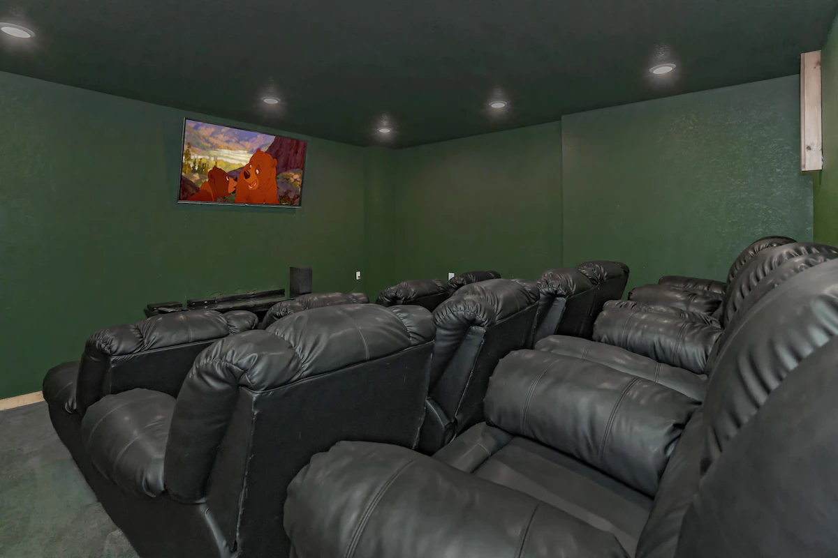 Keaton's Kottage: Pool*HotTub*Wifi*Theater*Games — photo 4