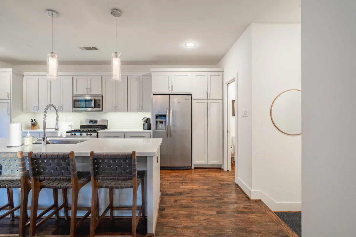 Lower Greenville Gem - Walking Distance! — photo 5