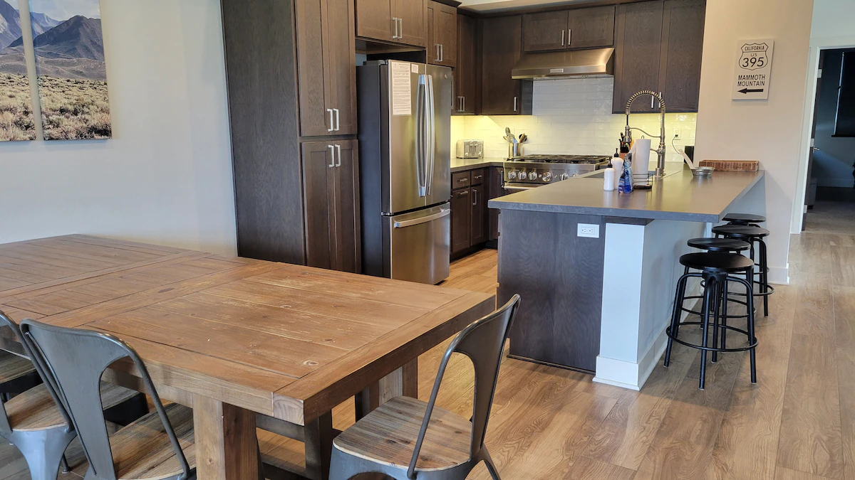 Snowcreek Resort Vacation Rental 1440 — photo 5