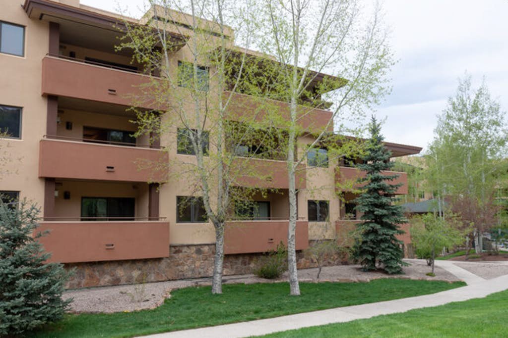 Canyon Creek B206 — photo 3