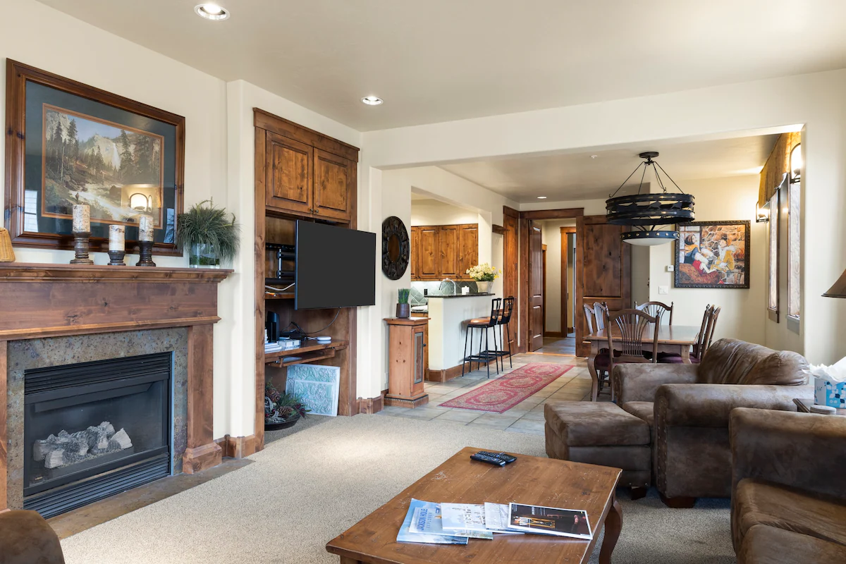 Outpost: Grand View 2810 - AC and Close to town! — photo 5
