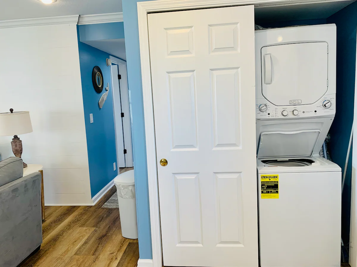 Beachside 2BR | Free Beach Service & Sunset Views — photo 2
